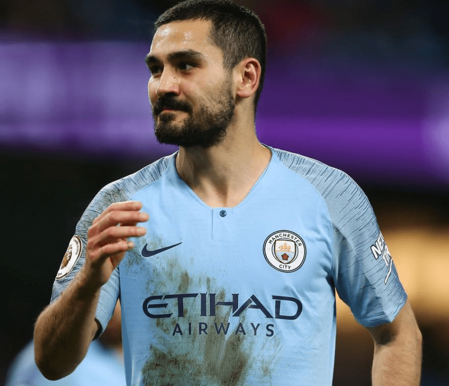 英雄联盟- 尼斯训练开放日，加时末段门线救险引欢呼，社区盾在即，球队文化再被提及